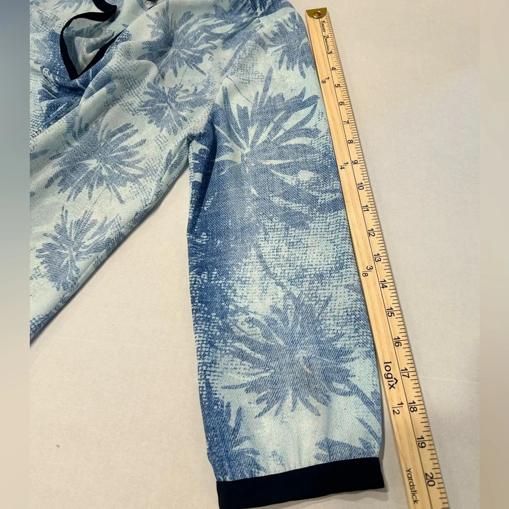 NYDJ Women's Blue Floral‎ Printed Tunic Top S - Picture 5 of 10
